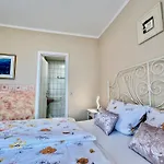 Ferienweingut Matthias Loewen *