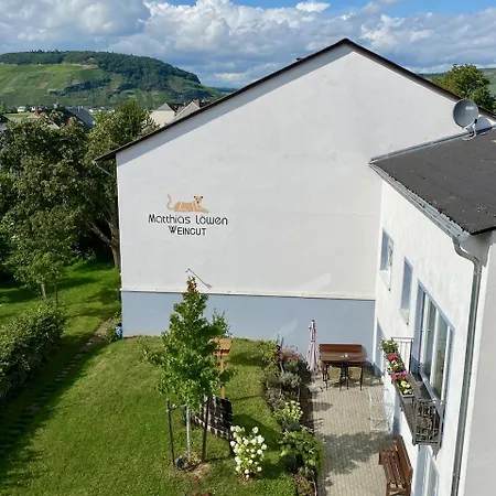 Apartamento Ferienweingut Matthias Loewen *