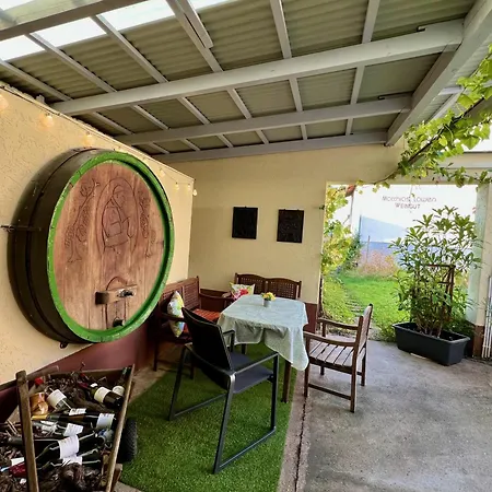 公寓 Ferienweingut Matthias Loewen