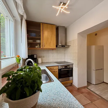 Ferienweingut Matthias Loewen *