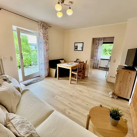 Ferienweingut Matthias Loewen *