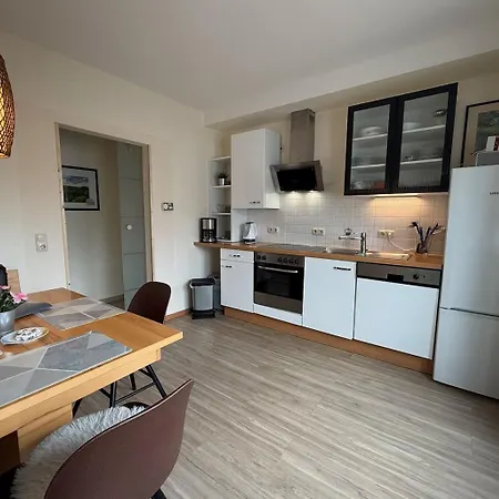 Apartment Ferienweingut Matthias Loewen *