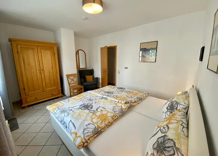 Lägenhet Ferienweingut Matthias Loewen *