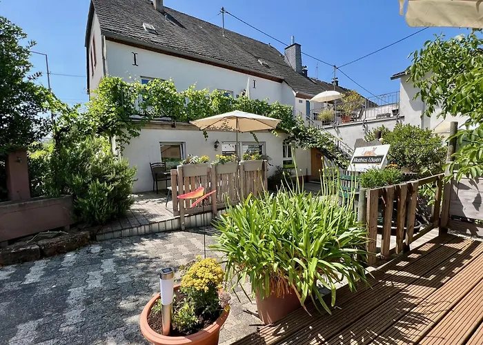 Lägenhet Ferienweingut Matthias Loewen *